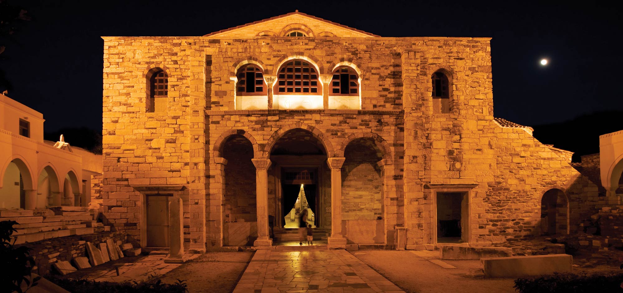 爱琴海的圣索菲亚大教堂 