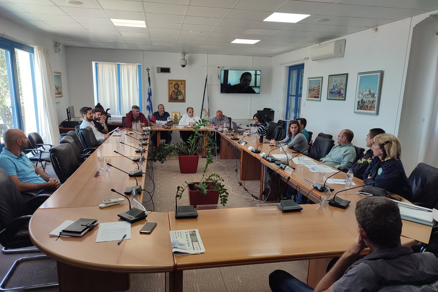 Συνεδρίαση του νέου Τοπικού Επιχειρησιακού Συντονιστικού Οργάνου Πολιτικής Προστασίας (Τ.Ε.Σ.Ο.Π.Π.) ∆ήµου Πάρου, εν όψει της νέας αντιπυρικής περιόδου 2024