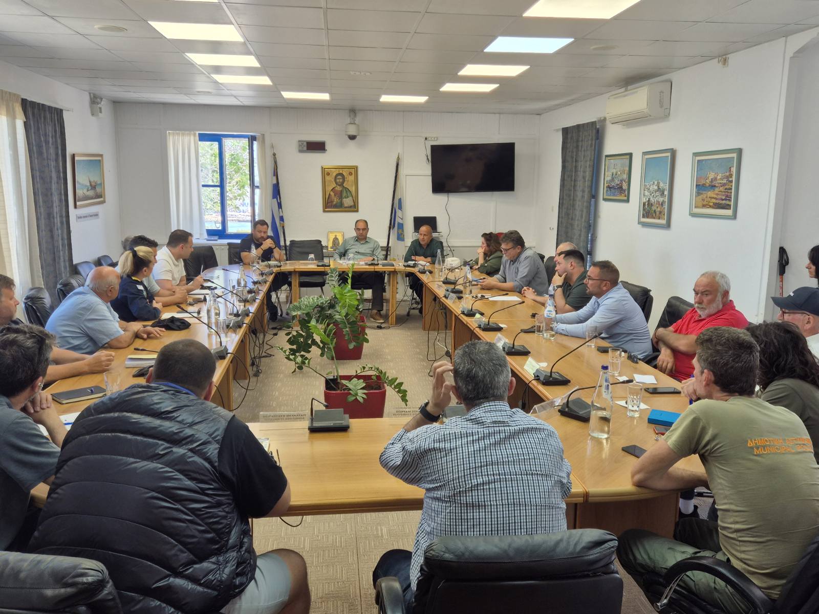 Σύσκεψη Εργασίας στο Δημαρχείο Πάρου ενόψει της νέας τουριστικής περιόδου