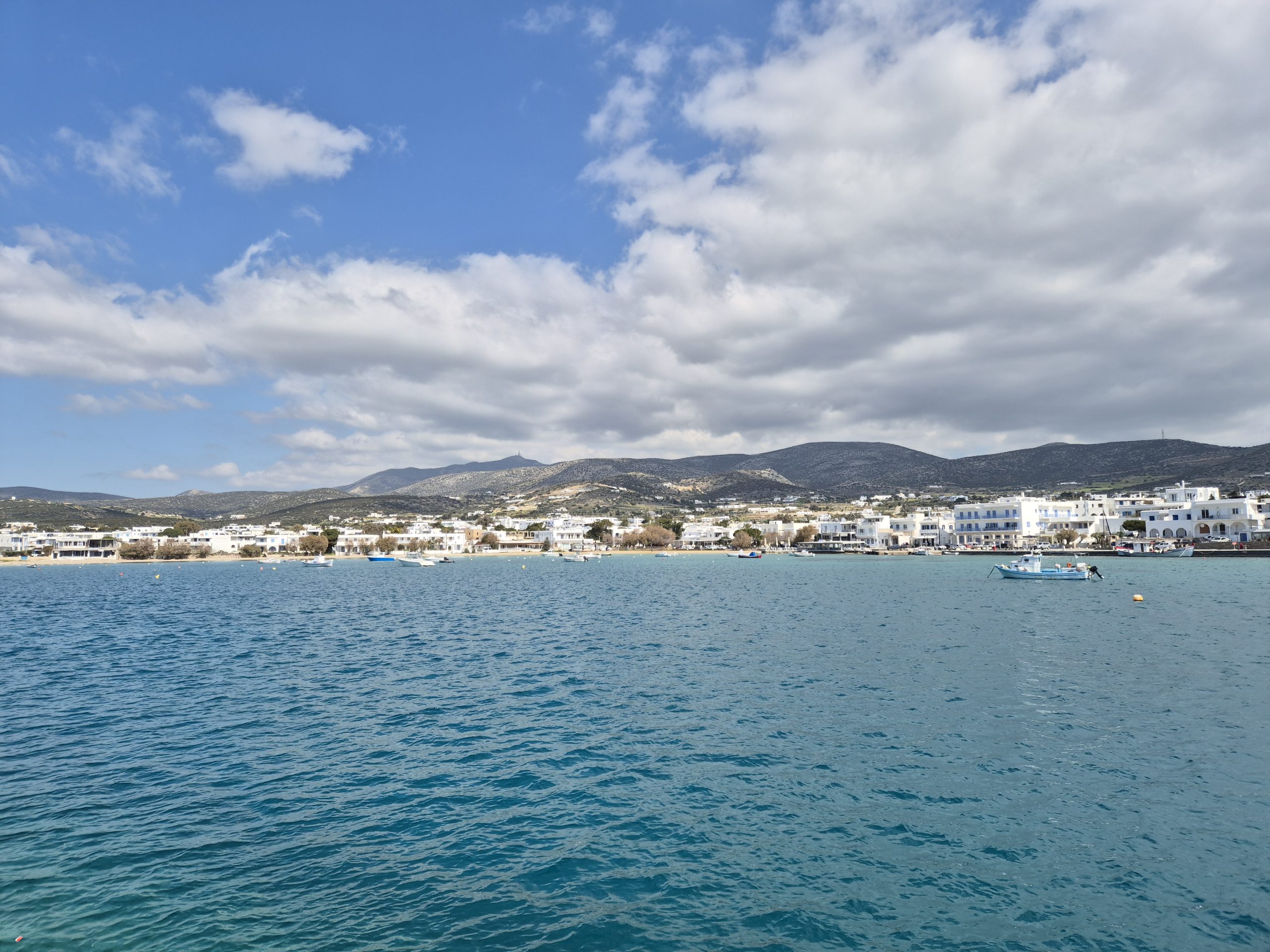 Διακήρυξη Δημοπρασίας για την εξεύρεση και μίσθωση ακινήτου για νέο χώρο στάθμευσης στην Αλυκή της  Δημοτικής Κοινότητας Αγκαιριάς του Δήμου Πάρου