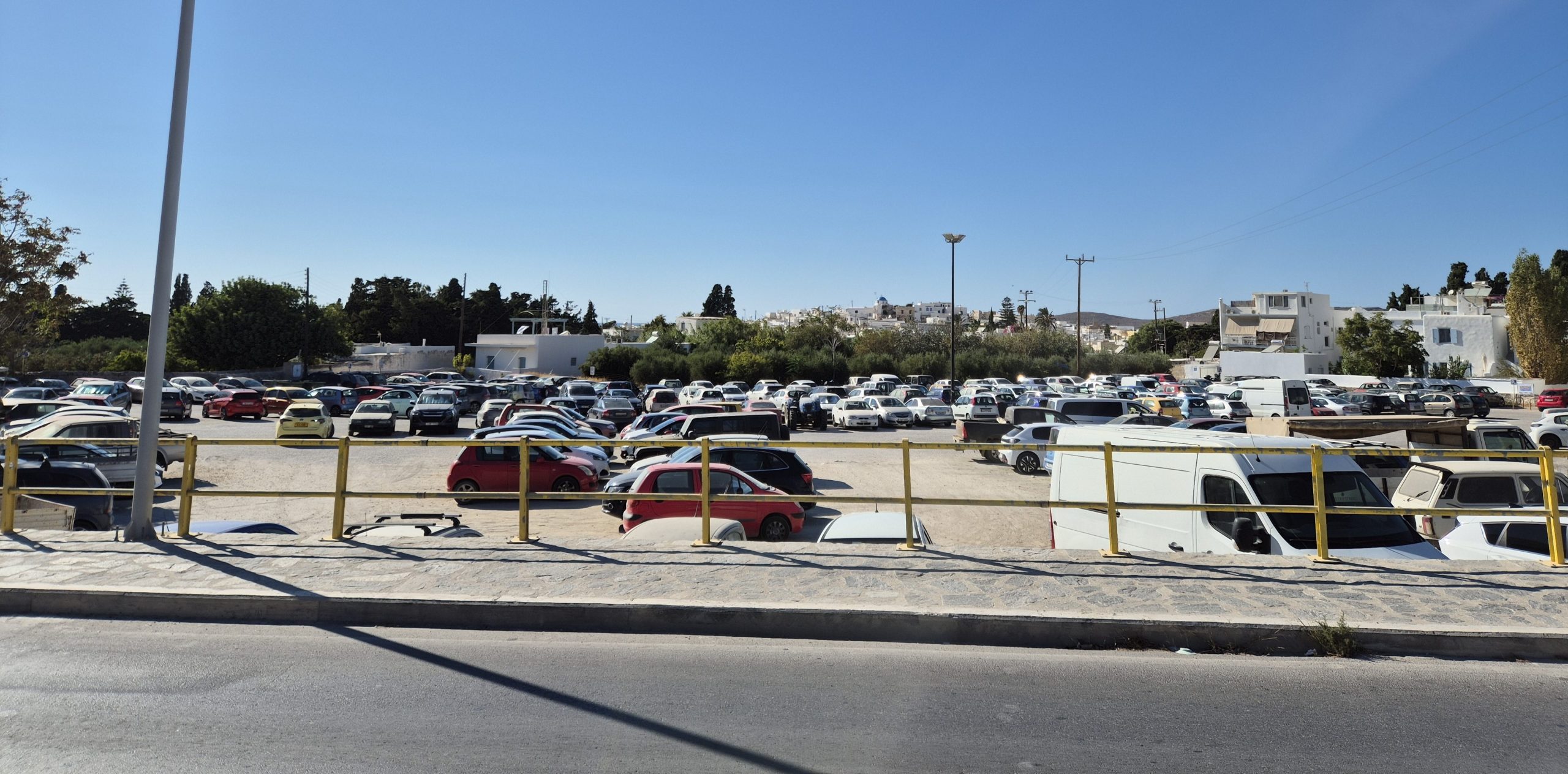 Έγκριση πρακτικών και ανάδειξη προσωρινού αναδόχου για τη διαχείριση και λειτουργία τριών δημοτικών υπαίθριων χώρων στάθμευσης στην Παροικία Πάρου