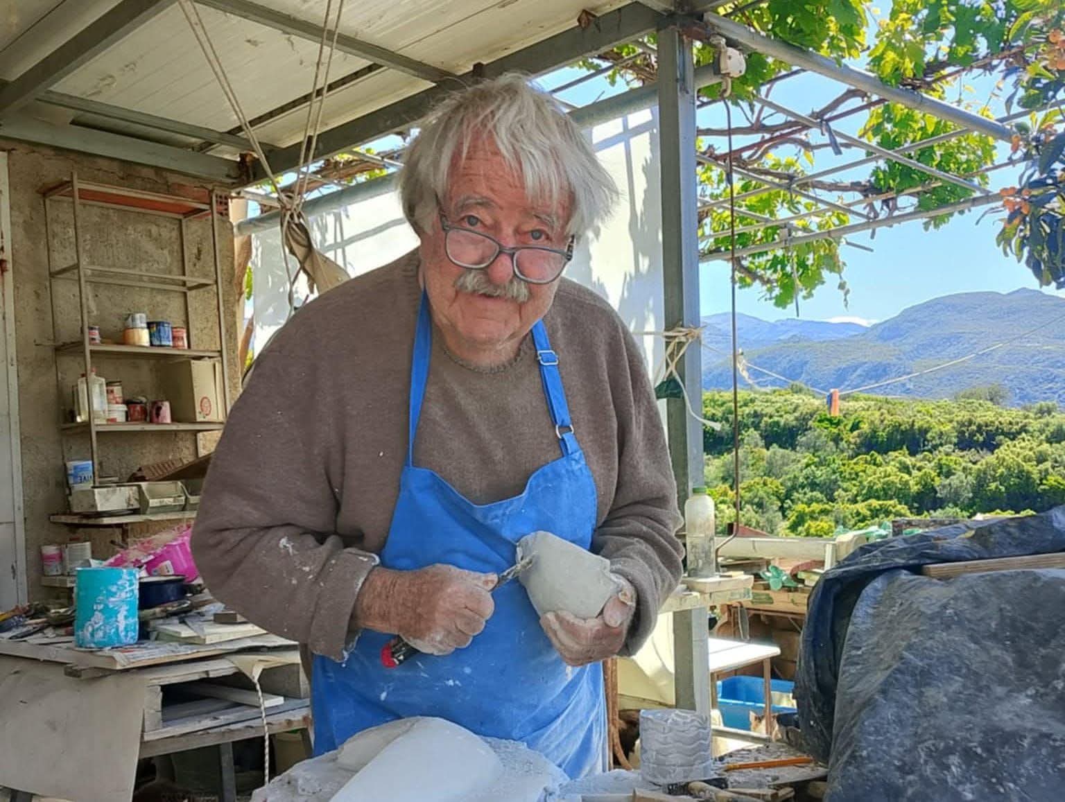 Αποχαιρετισμός στον χαρισματικό γλύπτη και ποιητή Χρήστο Ρηγανά